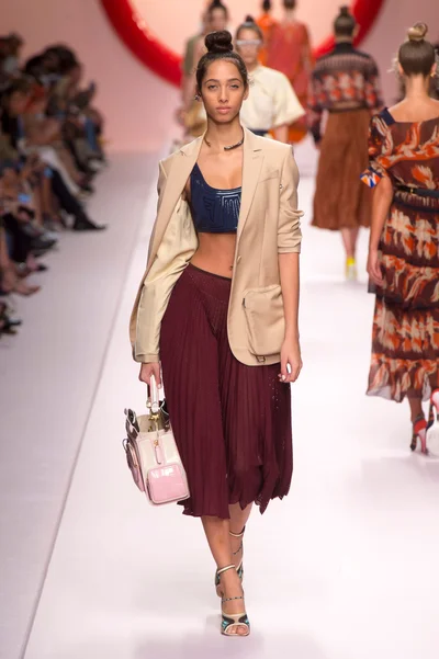 Look 22